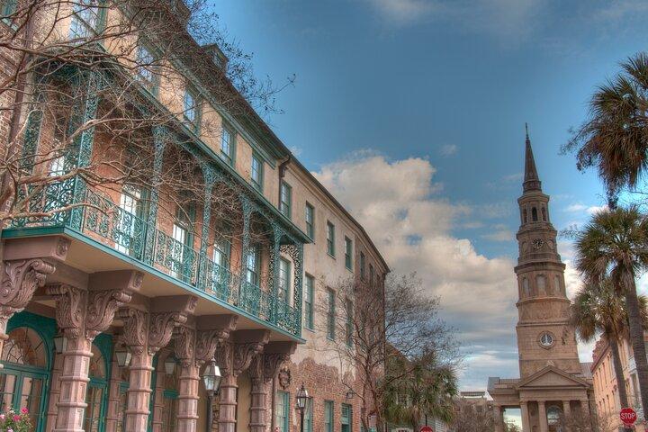 Window into American History : A Self-guided Charleston Audio Tour （アメリカ史の窓 : チャールストン・オーディオ・ツアー）