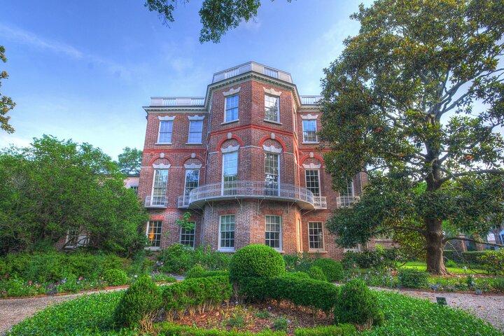 Window into American History : A Self-guided Charleston Audio Tour （アメリカ史の窓 : チャールストン・オーディオ・ツアー）