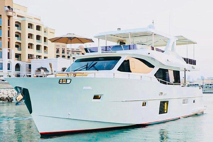 Privat båtkryssning i Doha med valfri matupplevelse