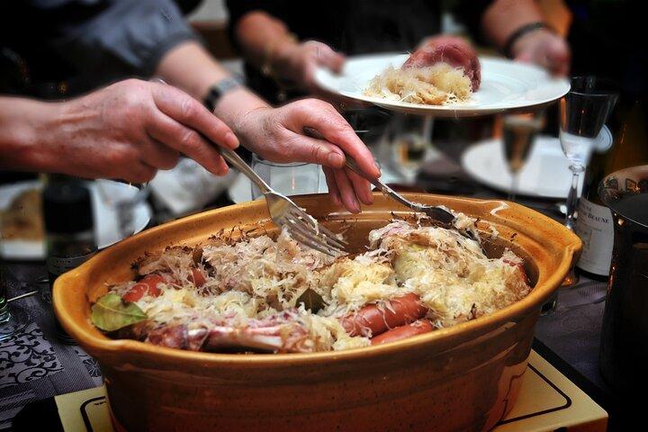 Strasbourg : Restauration privée et visite à pied
