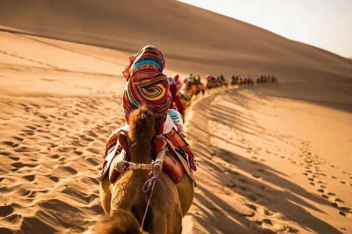 7 Dias de Aventura Silk Road com Festa do Deserto e Sites Históricos