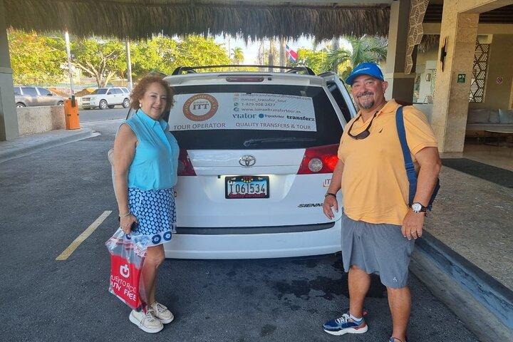 Trasferimento privato dall'aeroporto di Santiago (STI) a un hotel di Puerto Plata.