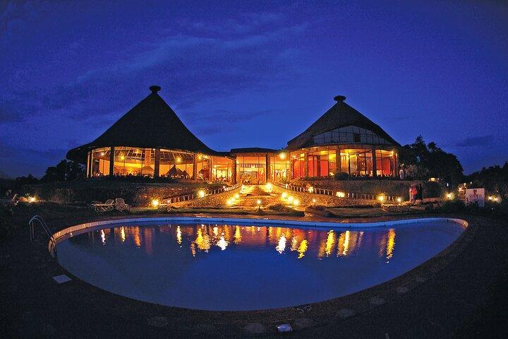 4 Jours Masai Mara Lake Naivasha 4X4 Land Cruiser Safari