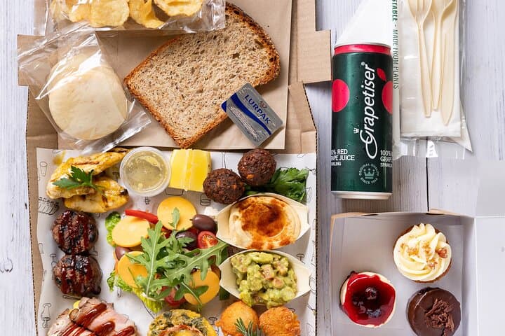 Kirstenbosch Gardens Guided Private Tour: Picnic Lunch & Bubbly