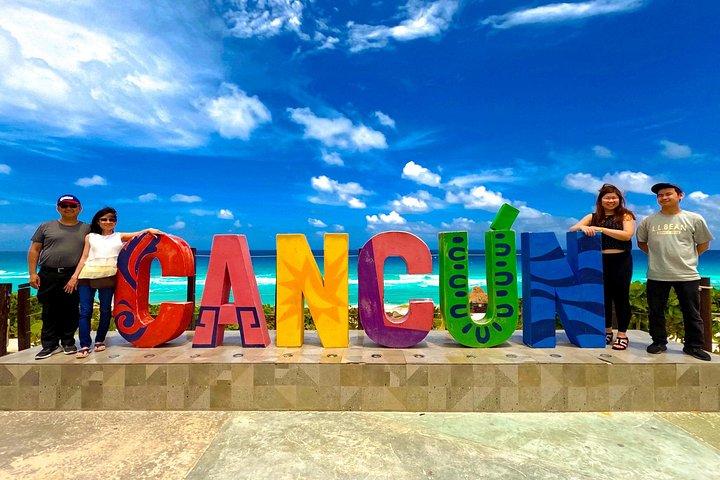 Private Cancun Shopping Tour Guided and Personal