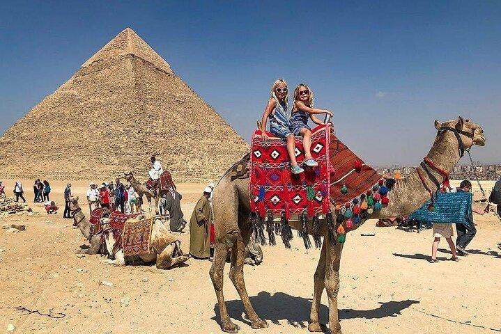 Explore as Pirâmides de Gizé e o Museu Egípcio a partir do Cairo Hotéis