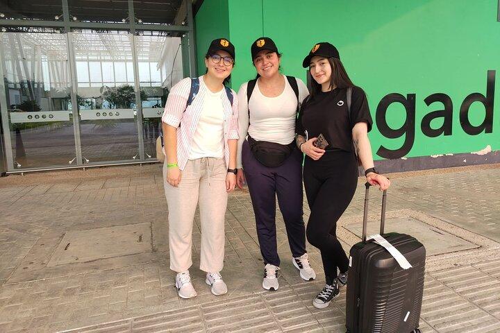 レティシアの空港またはホテルからのみお迎えいたします。