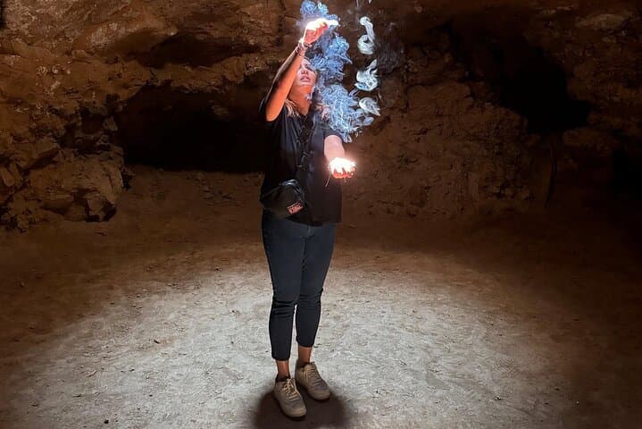 Teotihuacan Pyramids with Cave Visit and CDMX Transportation
