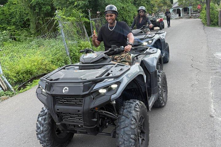 ナッソー・バハマでパラダイス・ライブ・アドベンチャーとATVツアーに乗る