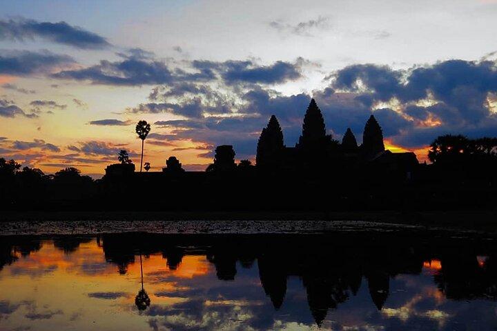 Angkor Wat Sunset Tour -Join-In-Tour With Lunch