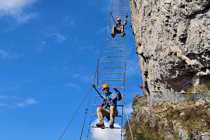 Avventura di 2 giorni Zhangjiajie Via Ferrata Explorer