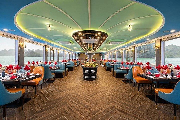 ラカスタクルーズハロン湾豪華日帰りツアー、ビュッフェ、ジャグジー