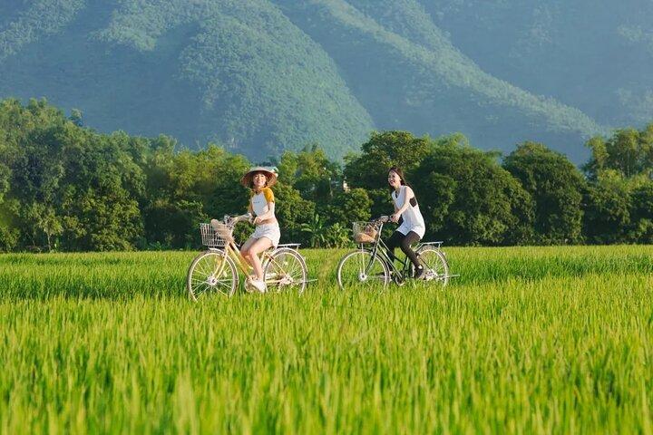 Mai Chau Escape Cycling Abenteuer und Bastelworkshop