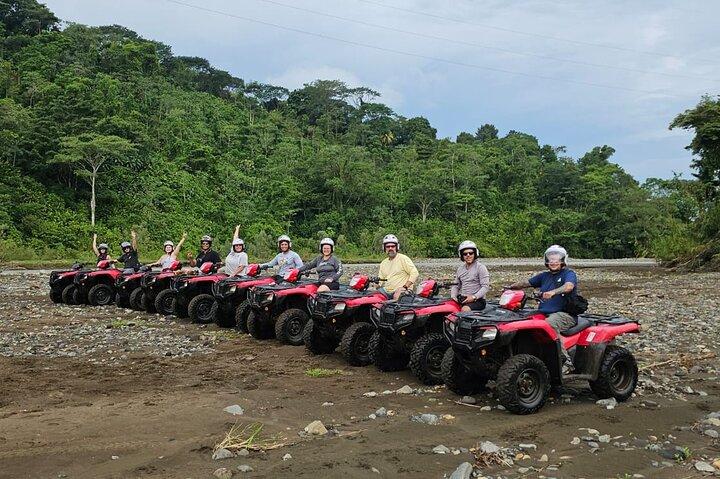 ATV mit Alex Genießen Sie die Natur von Costa Rica Offroading