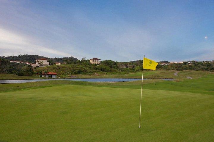 Roatan The Black Pearl Golf Course at Pristine Bay