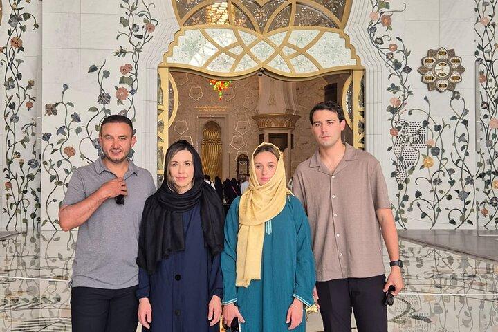 Excursion privée d'une journée à Abu Dhabi avec option déjeuner