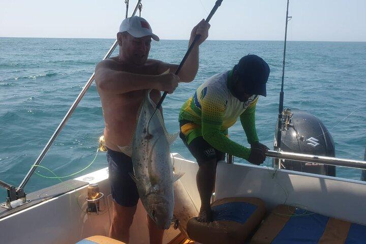 Mirissa Fishing GT, Tuna, Sejl fisk med speedbåd med lokal guide