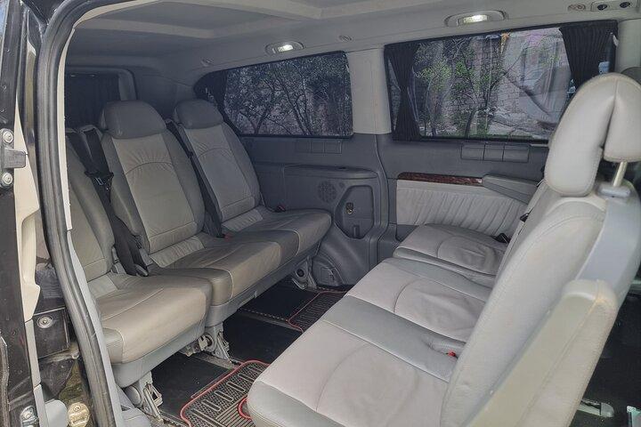 Privater Transferservice zum Flughafen Baku Minivan