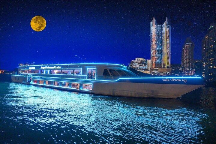 Crucero con cena por el río Royal Princess Chao Phraya desde Bangkok