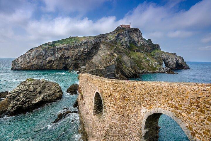 Excursão privada da Costa Basca em Gaztelugatxe, Mundaka e Guernica