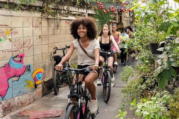 Bangkok Street Food Bike Tour mit authentischer hausgemachter Mahlzeit