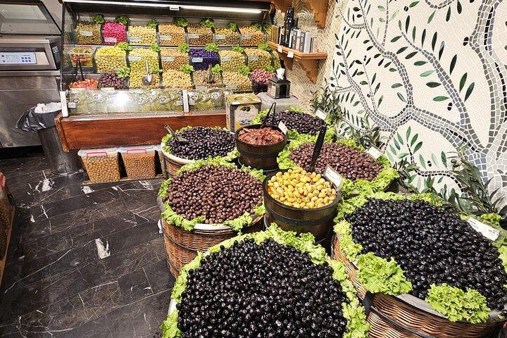 Shopping Therapy in old Bazaars