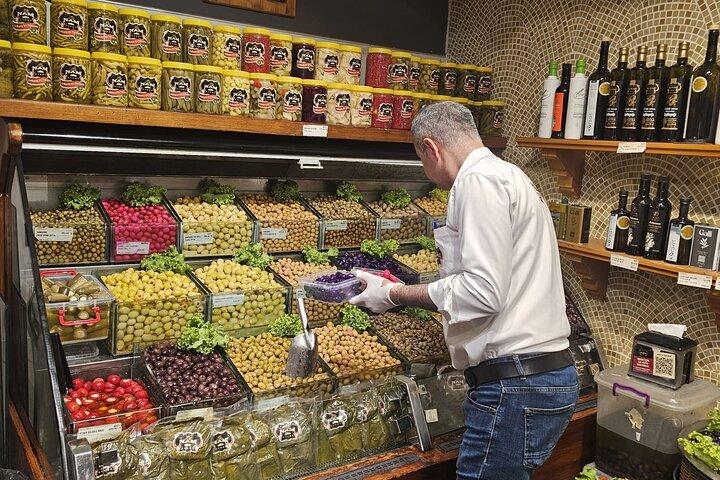 Shopping Therapy in old Bazaars