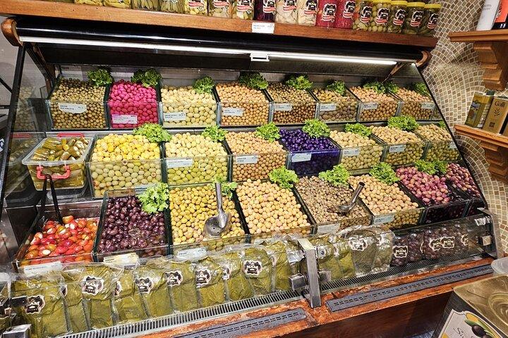 Shopping Therapy in old Bazaars