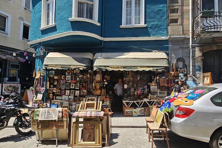 Shopping Therapy in old Bazaars