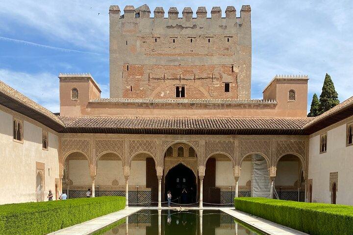 Excursión Privada a La Alhambra de Granada desde Córdoba