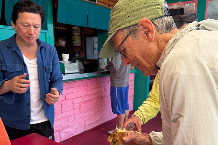 ロペス・アルト健治キュレーションによるebikeとEat Seattle Food Tour