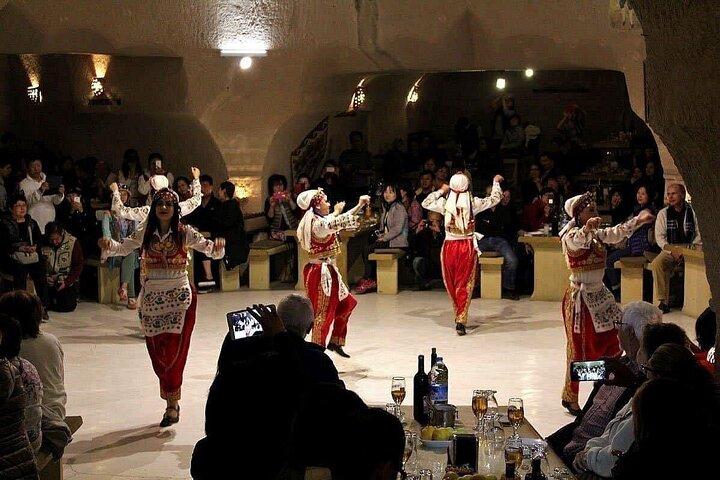 Turkse Nachtshow in Cappadocië