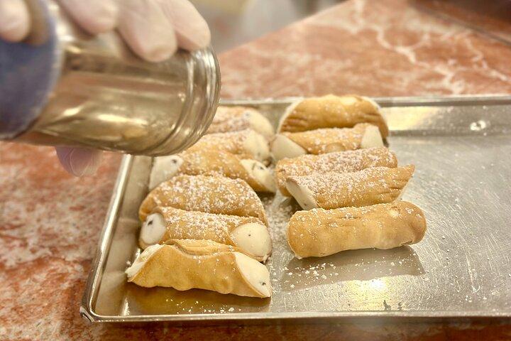 チャイナタウンとリトルイタリーのママとポップフードツアー