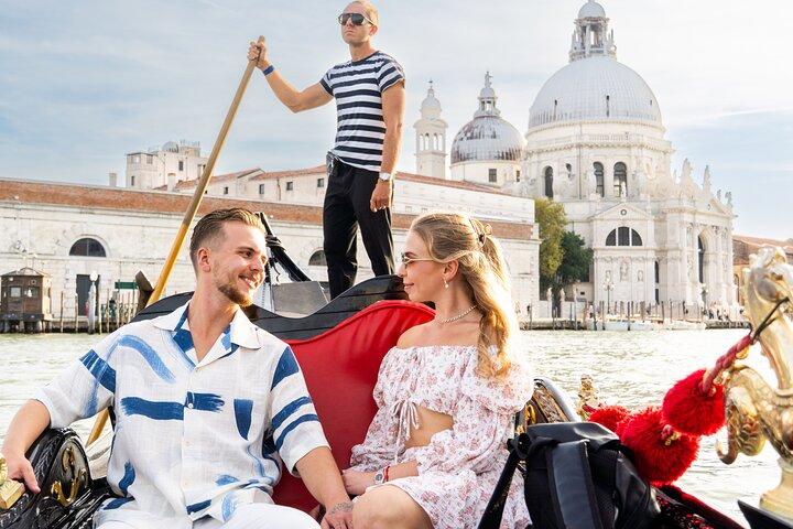 Servizio Fotografico en Gondola tra i Gioielli di Venezia