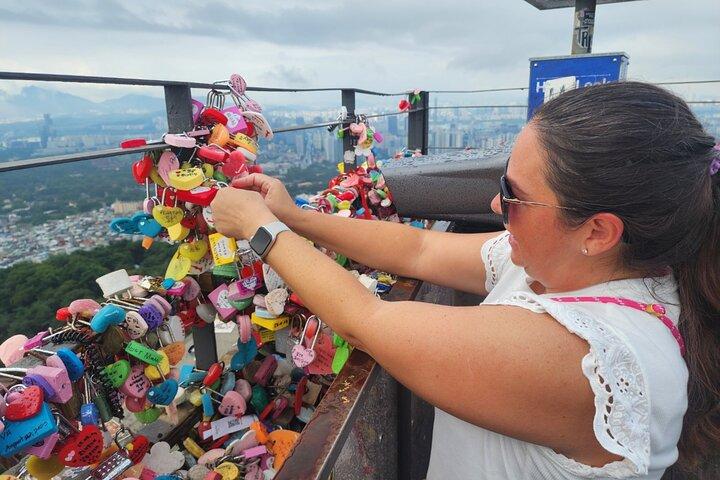 Highlights der Seoul Tour in Seoul : Deoksugung & N Seoul Tower