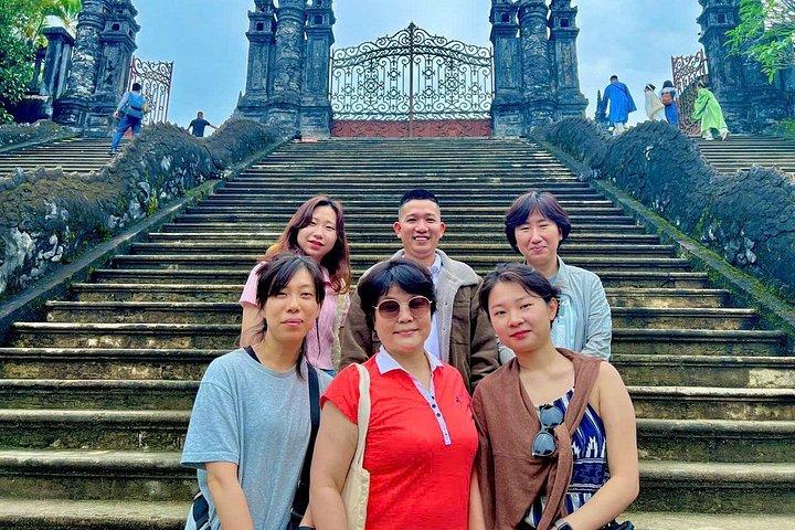 英語ドライバー付きダナン/ホイアンからフエへの日帰り旅行