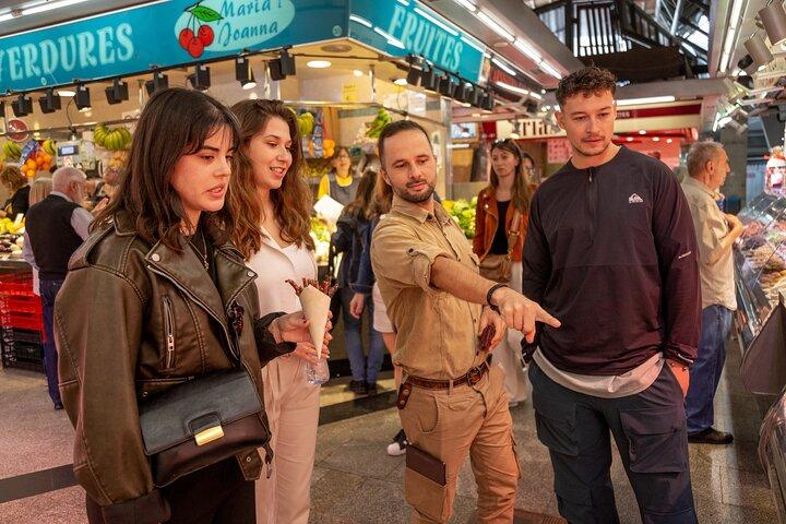 Tour gastronomico semi-privato per piccoli gruppi a Barcellona