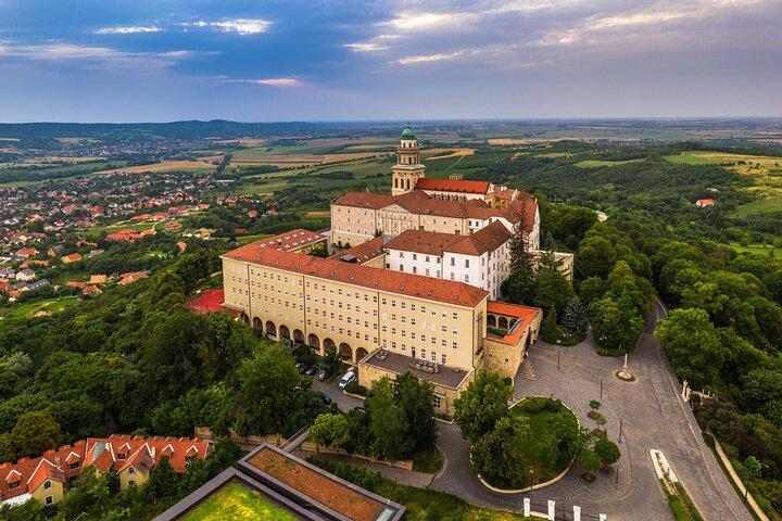 Budapest till Pannonhalma Ärkekloster privat rundtur med biljetter