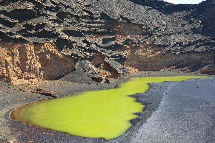 Private Lanzarote Tour: Vulkaner, huler og kystunderværker