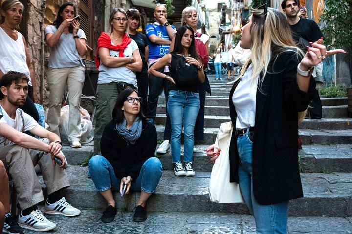 Quartiers Espagnols de Naples : street art et folklore