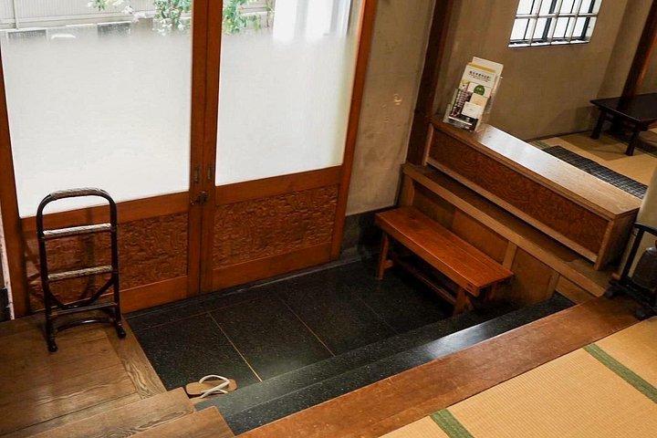 Zen Meditation and Matcha Tea Ceremony Experience