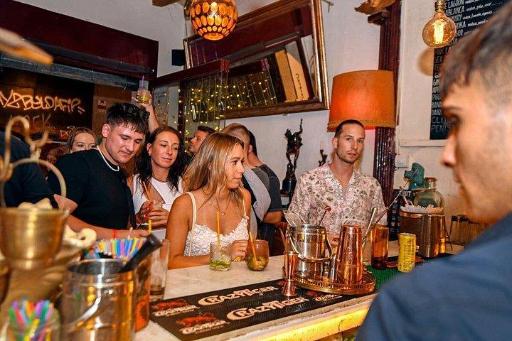 Das Original Athens Pub Crawl