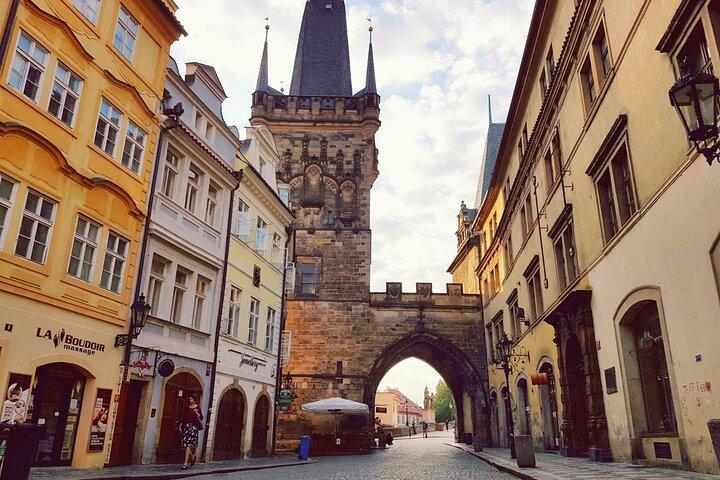 Praga Food Tour com 10 degustações de clássicos checos autênticos