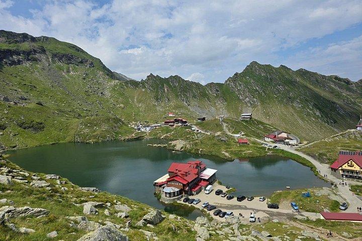 ブラショフのトランスファガラサン ハイウェイ バレア湖とカルタ修道院