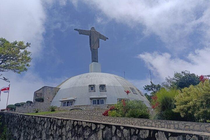 Puerto Plata City Tour med frokost, bjerge og fabriksbesøg