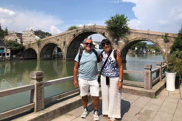Shanghai-Stadt- und Disneyland-Ausflug für 2 Tage