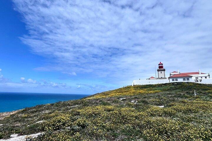 Lisbon : オビドス島、ナザレ島、カボ島、カスカイ島を巡る2日間（プライベート）