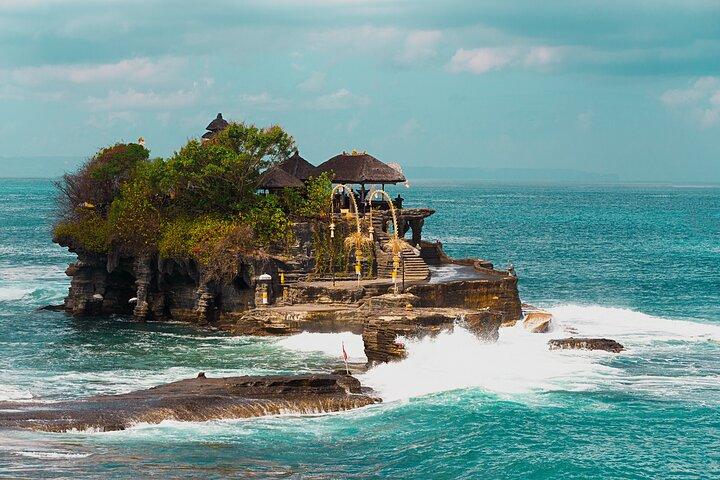 Bali Full-Day Tour: Ulun Danu, Rice Terraces & Tanah Lot Sunset