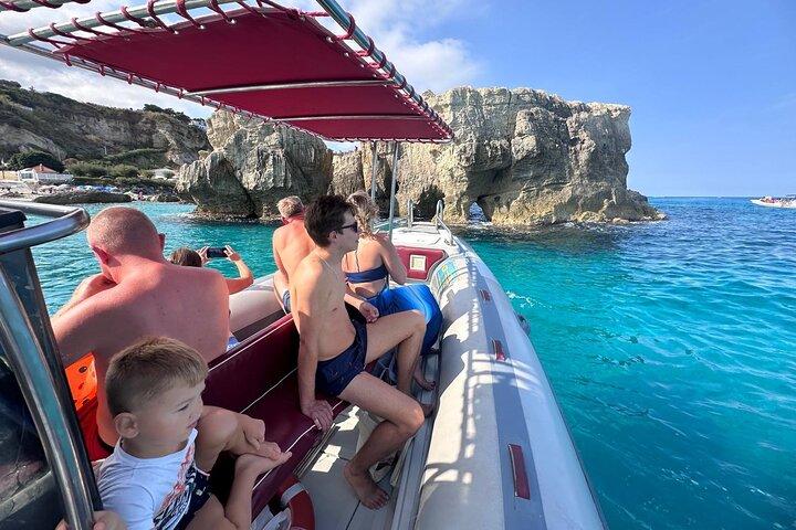 Excursión desde Tropea a Capo Vaticano con snorkel. Máximo 10 personas.