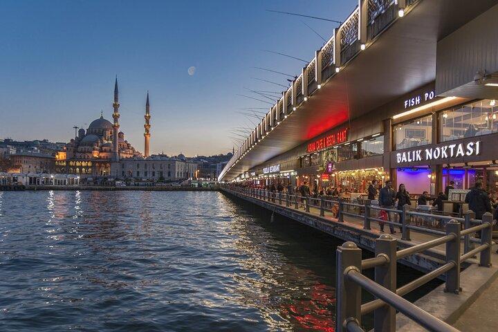 Istanbul : Visite Nocturne avec un Guide Privé